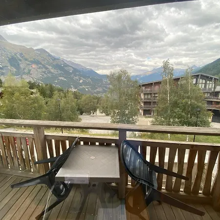 Nid Douillet Avec Superbe Vue A 100m Des Pistes *
